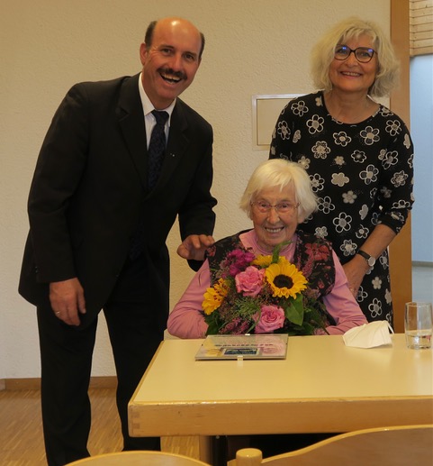 Ella Zimmerle ist 70 Jahre Mitglied in einem Männergesangsverein. Ein Zeichen besonderer Verbundenheit.